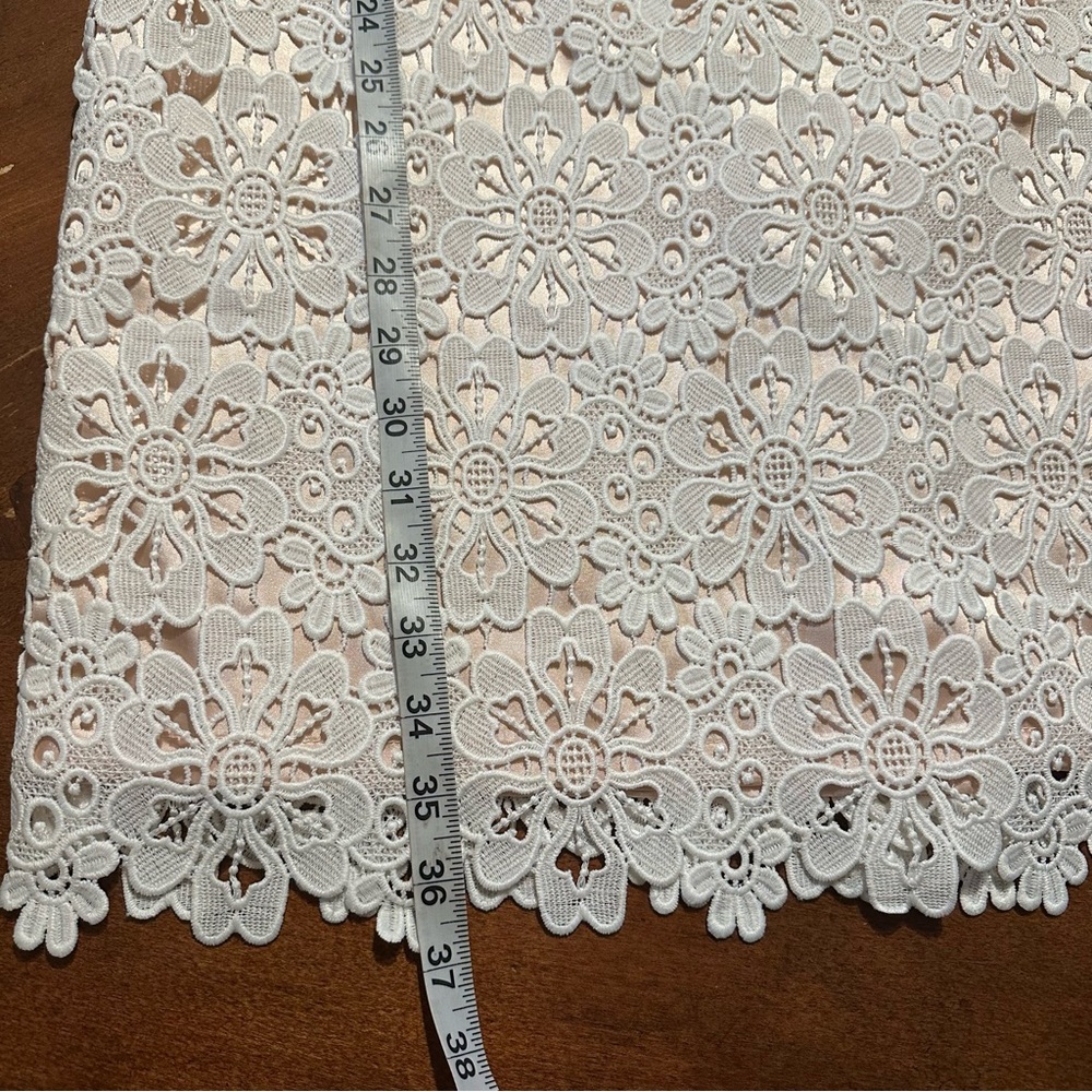 Antonio Melani Women’s Lace Dress Size 4 - Picture 9 of 11